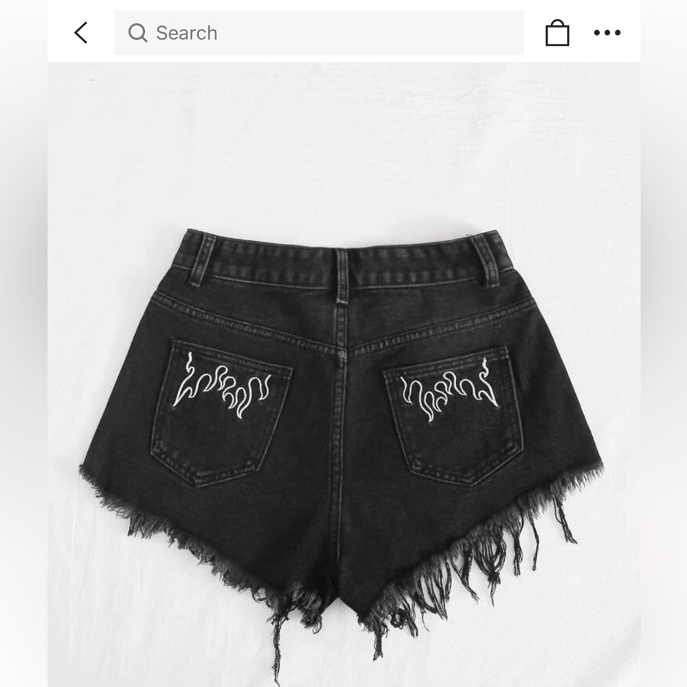 Raw Hem Embroidery Denim Shorts